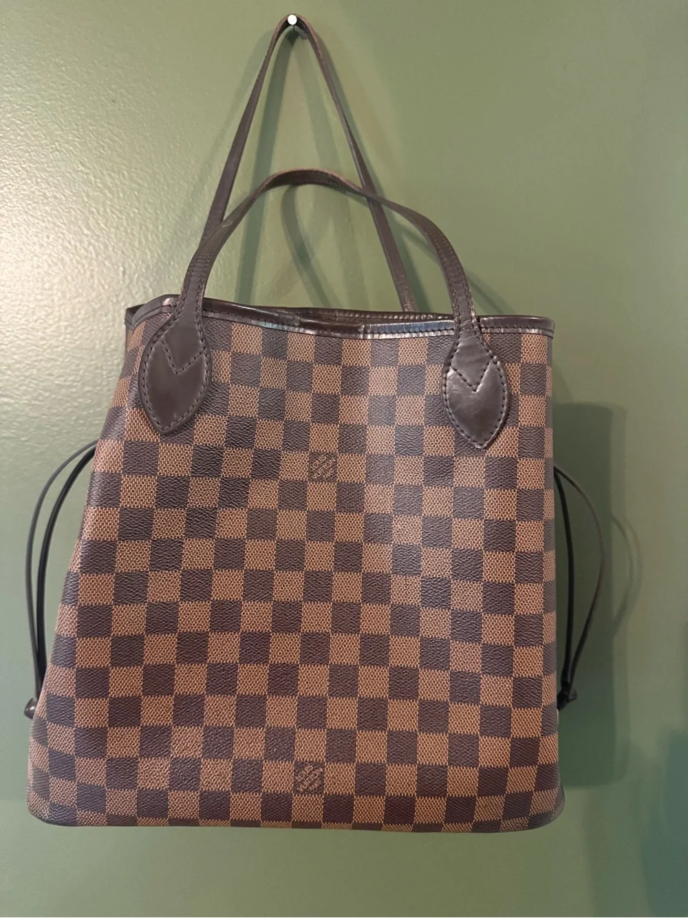 Damier Ebene Neverfull Louis Vuitton brown and beige checkered tote bag
